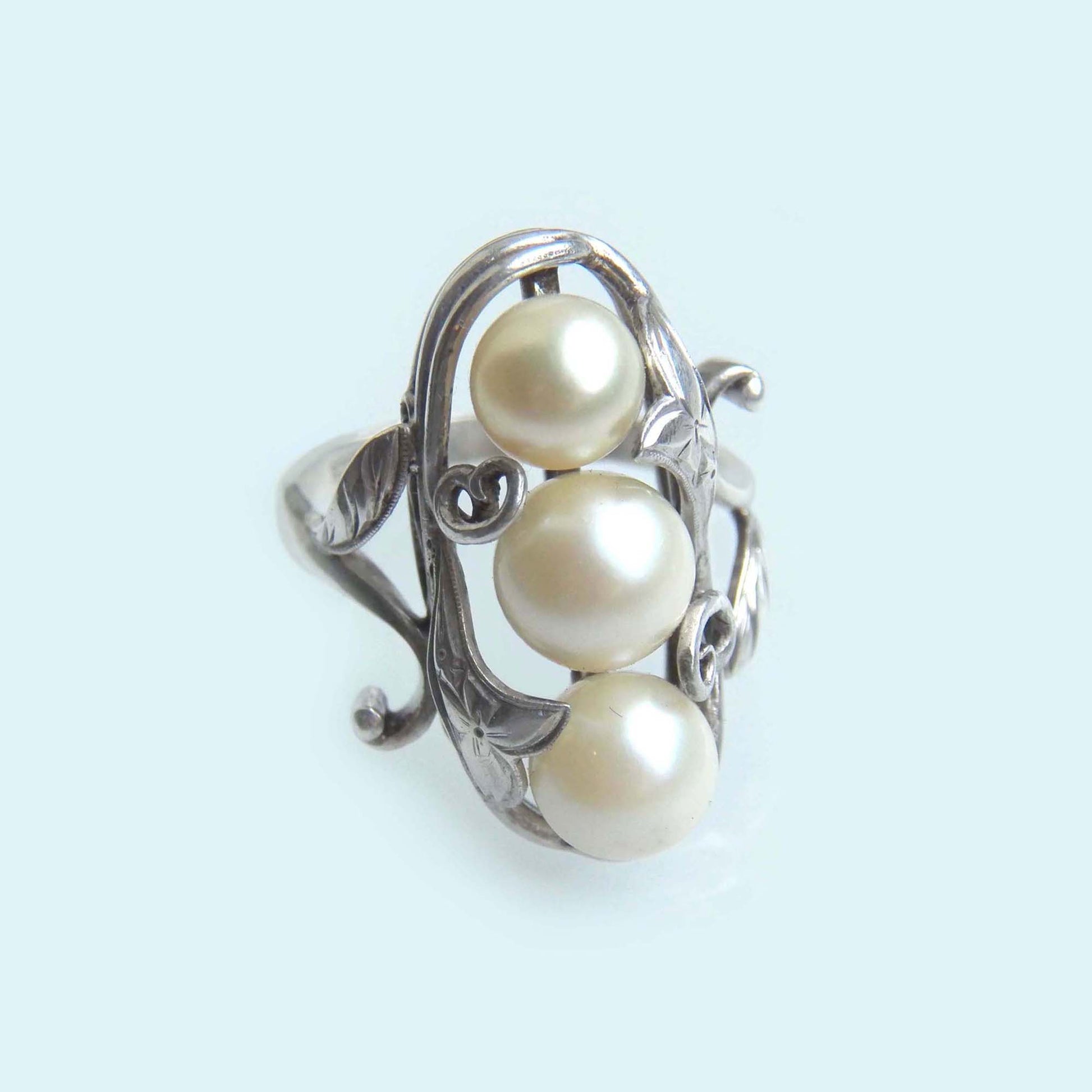  Antique Akoya Pearl Ring in Sterling Silver 1920s 