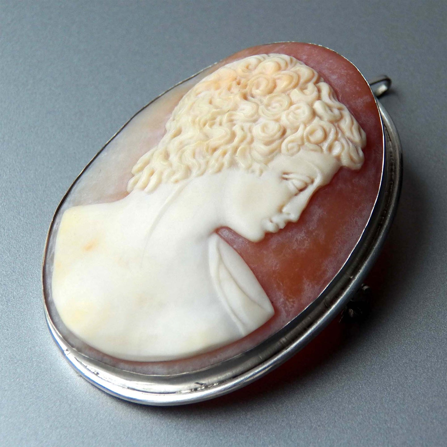 Apollo Carved Shell Cameo Silred Brooch