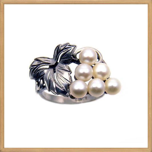 Bunch of Grapes Akoya Pearl Ring in Sterling Silver 