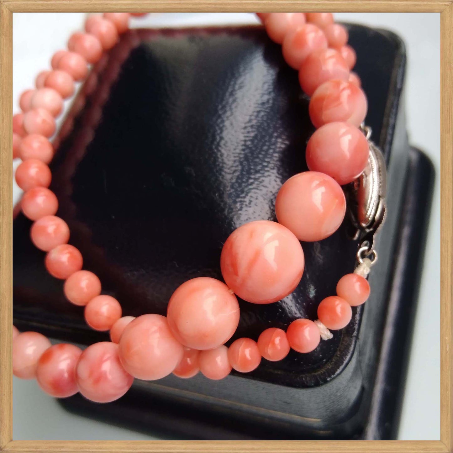 Graduated Pink-Orange Coral Bead Necklace